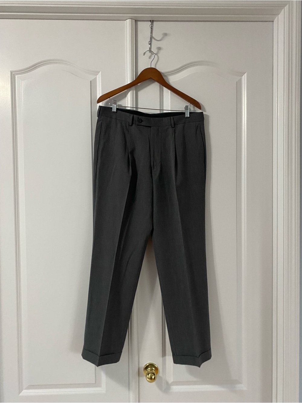 Geoffrey Beene Dark Gray Pleated Dress Pants